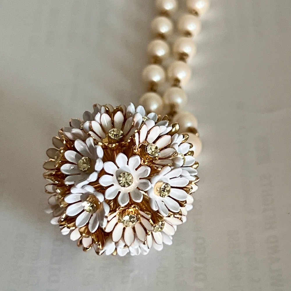 Kate Spade Gold and White Floral Necklace